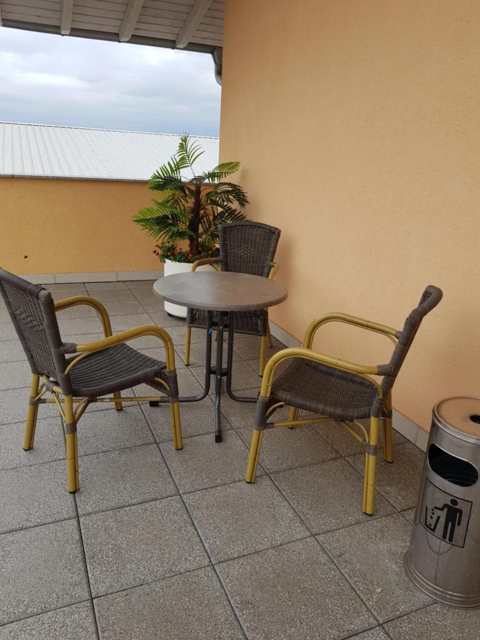 Hotel Ackermann Riedstadt Bagian luar foto